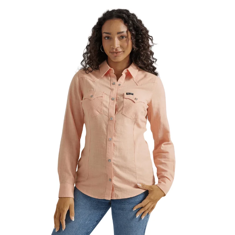 Wrangler Women's Peach Retro Long Sleeve Western Snap Shirt 112347182 Classic V-Neck Short Shirt