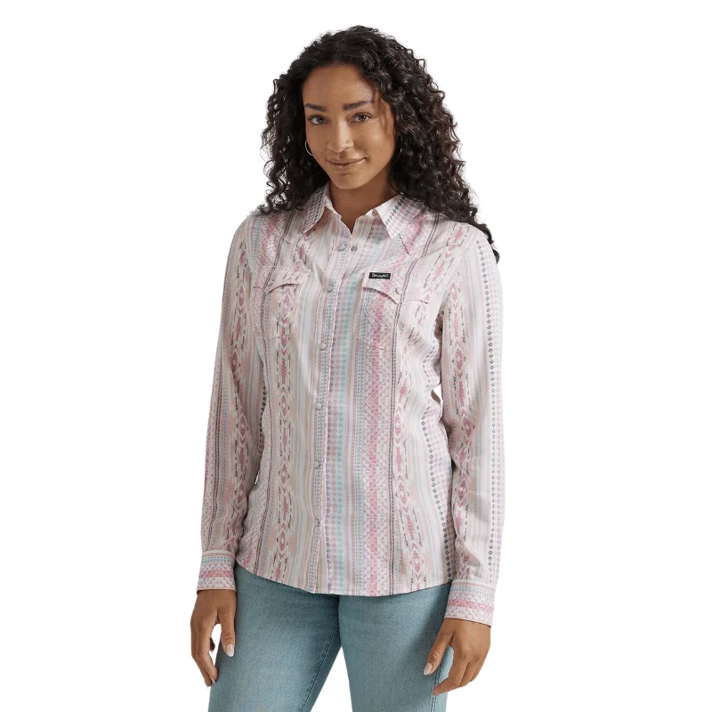 Wrangler Women's Pink Geo Retro Long Sleeve Western Snap Shirt 112347205 Relaxed Short Sleeve Tee