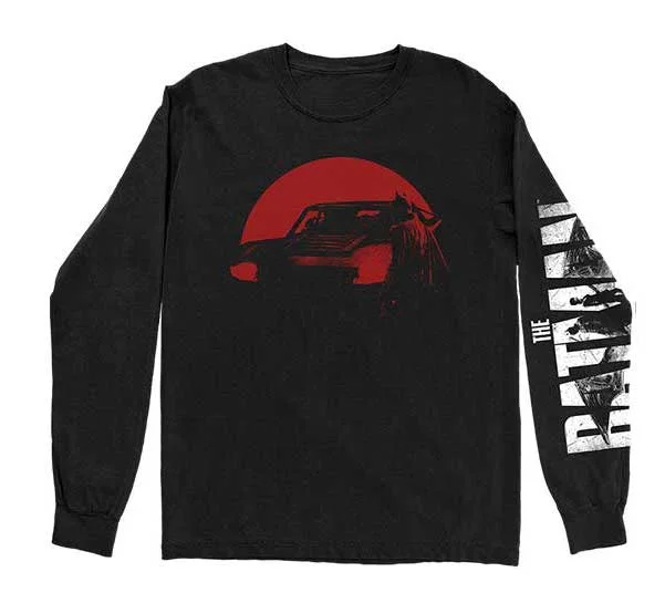 DC Comics Unisex Long Sleeved T-Shirt: The Batman Red Car & Figure (Back & Sleeve Print) Terry Blend Velvet Blend Canvas Blend