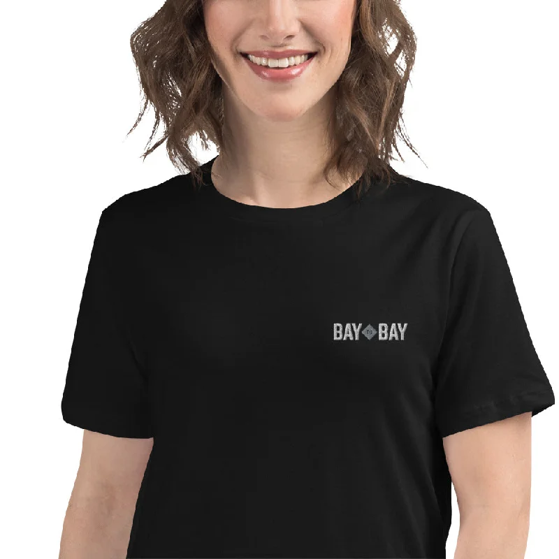 Bay to Bay Women's Relaxed T-Shirt Front Pockets Side Pockets Patch Pockets