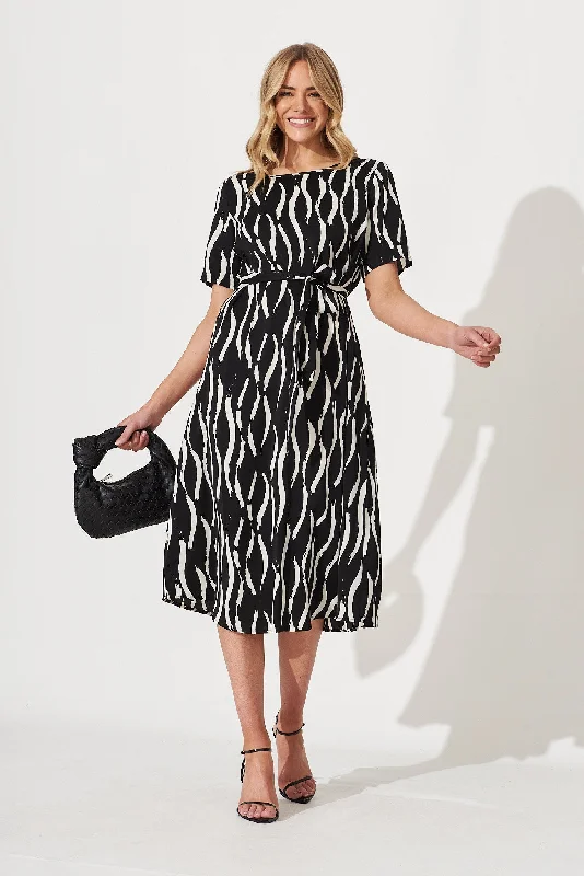 Chambery Midi Dress In Black With White Print Cozy T-shirt Midi Dress